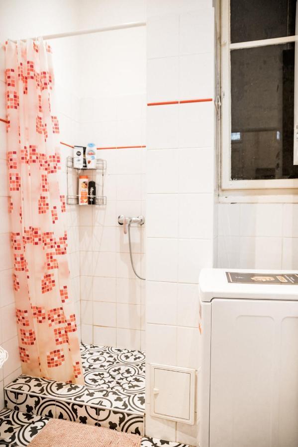 Stylish And Spacious ! Central Location Kazincy Netflix 布达佩斯 外观 照片